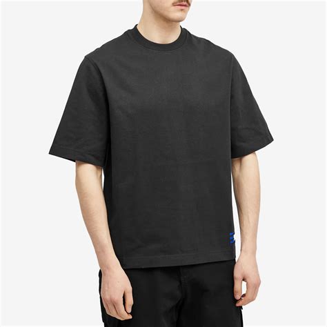 burberry ekd label t shirt.